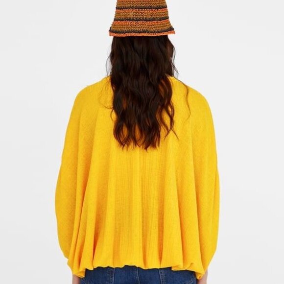 Zara flowy ruched sleeves cinch top - Picture 2 of 11